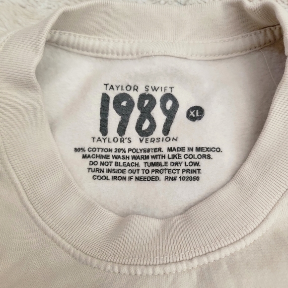 Taylor Swift - 1989 (Taylor's Version) Beige Crewneck - XL - Picture 9 of 12